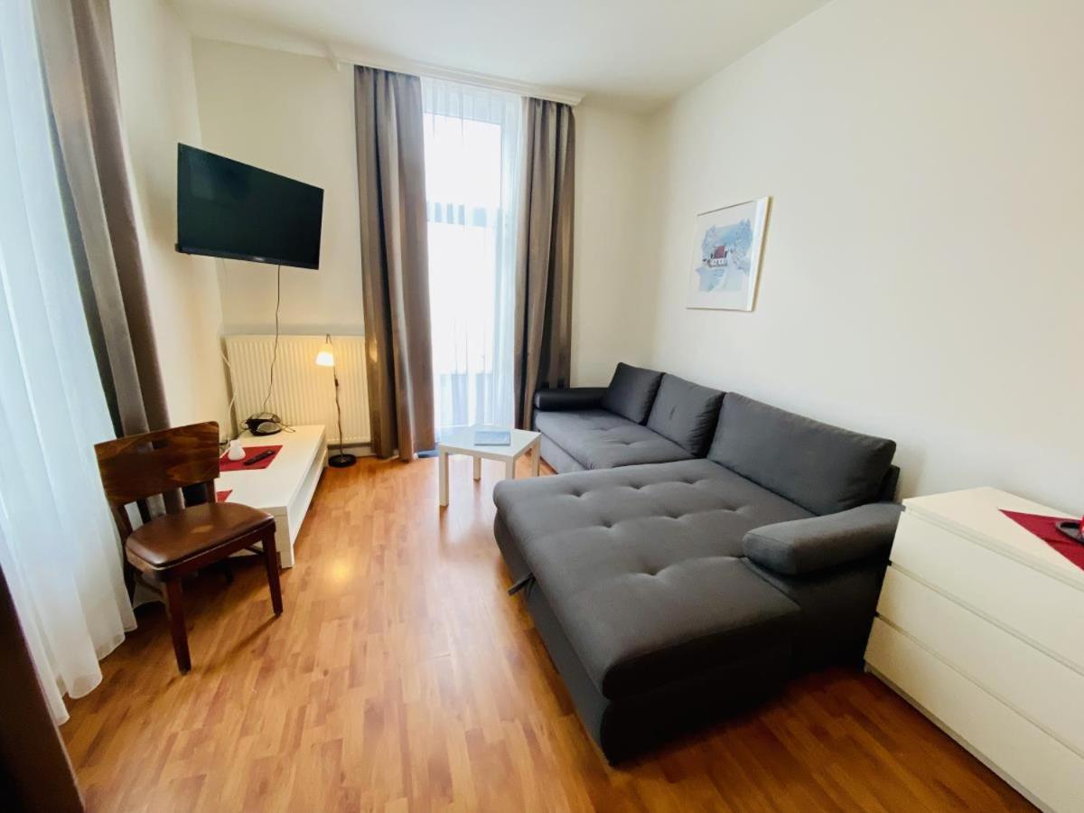 Doppelzimmer Cocktail, direkt am Alten Strom Rostock Buitenkant foto